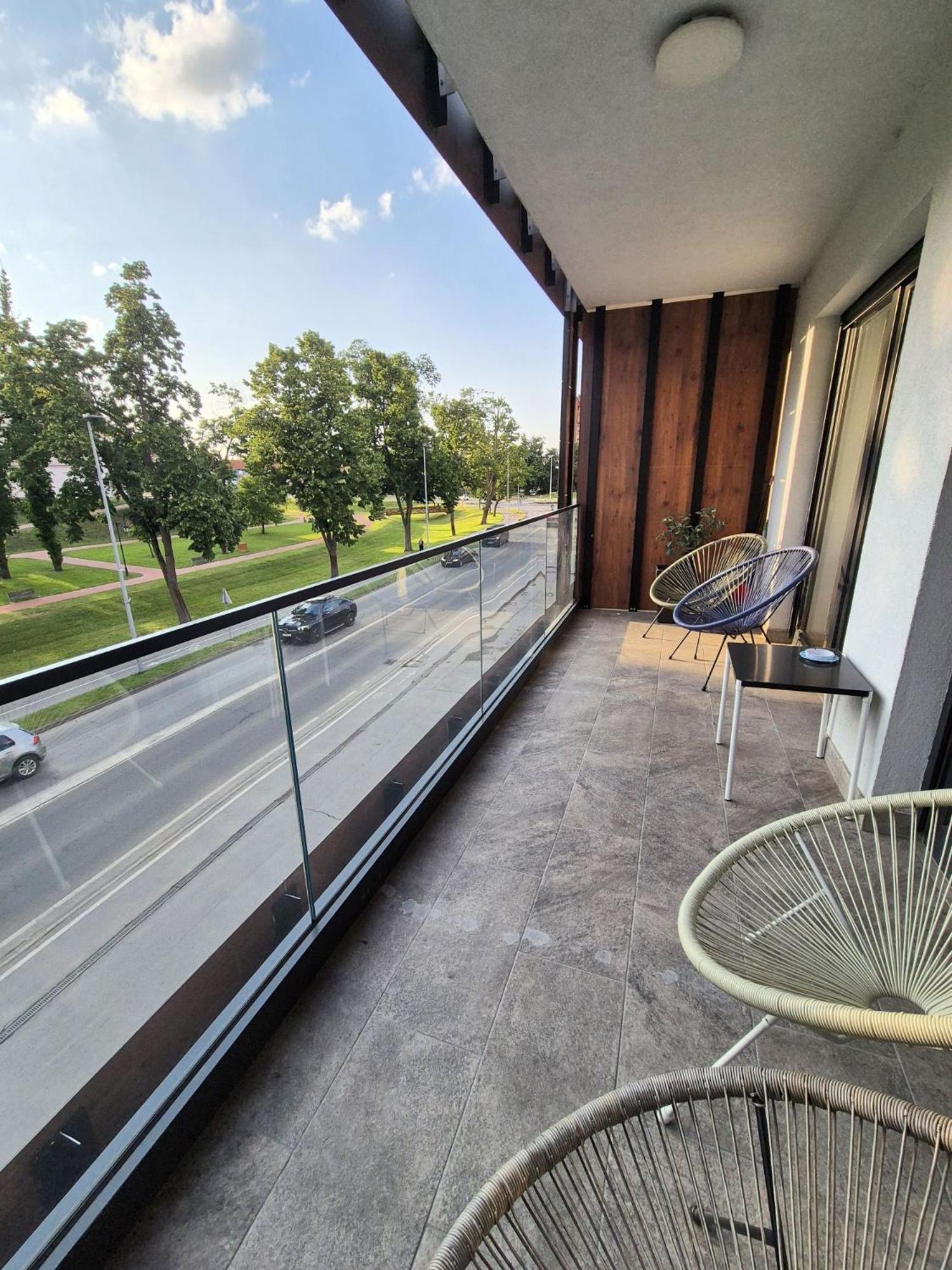 Gajeva Rooms - Stockholm Apartment Self Check-In วิโรวิติซา ภายนอก รูปภาพ