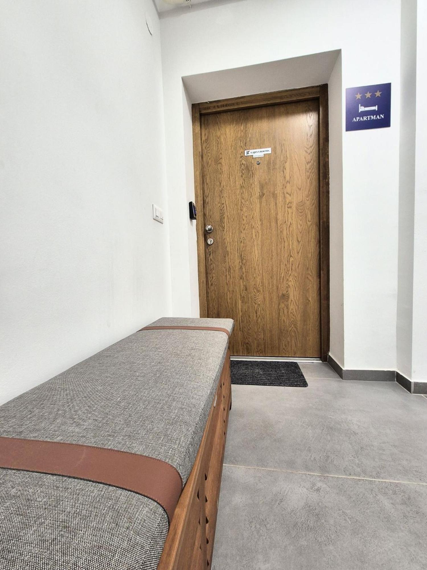 Gajeva Rooms - Stockholm Apartment Self Check-In วิโรวิติซา ภายนอก รูปภาพ